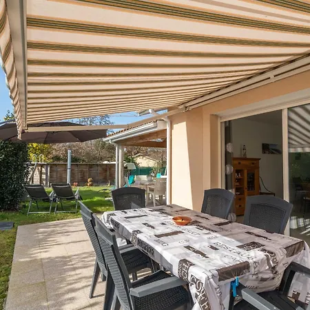 Maison Spacieuse A 600m Du Lac, 8 Pers., Piscine - Fr-1-50-161 * Aureilhan (Landes)